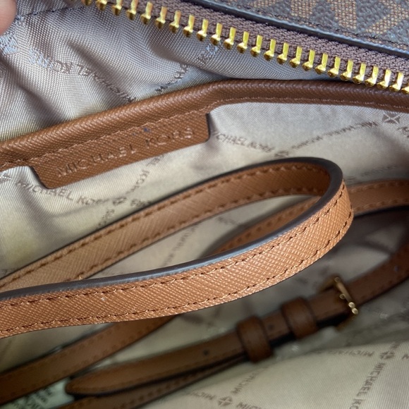 New MICHAEL MICHAEL KORS Jet Set Large Logo Crossbody Bag - Picture 8 of 8